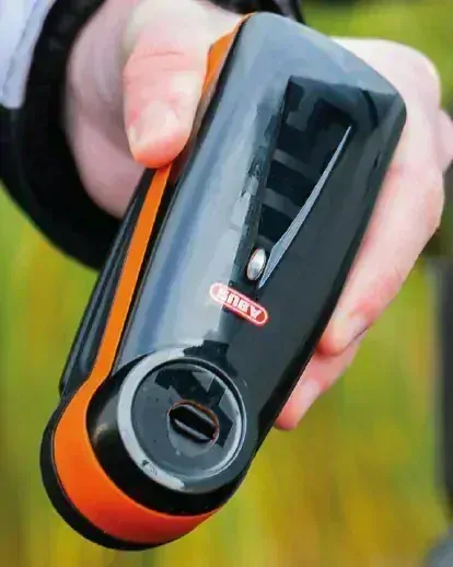 Detecto 7000 RS1 logo red