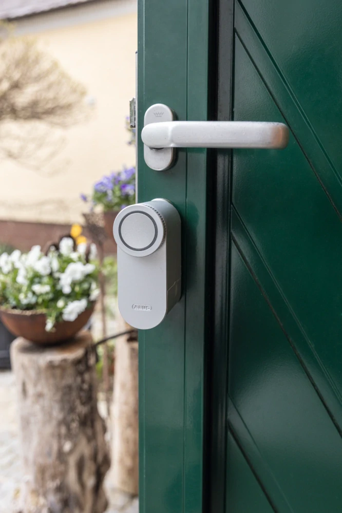 LOXERIS One black CFA4100B